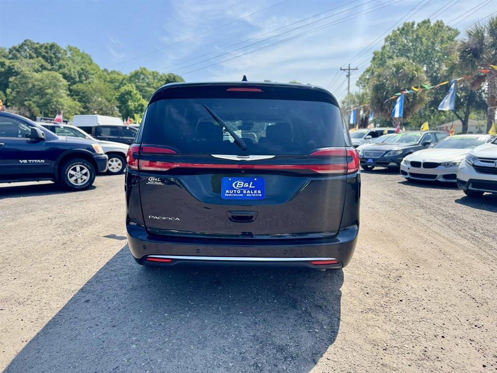 2023 Black /Black Chrysler Pacifica (2C4RC1BG8PR) with an 3.6l V6 Smpi Dohc VVT 3.6 engine, Automatic transmission, located at 745 East Steele Rd., West Columbia, SC, 29170, (803) 755-9148, 33.927212, -81.148483 - Photo#4