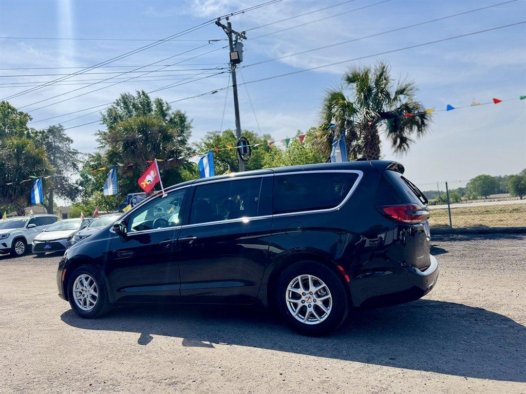 2023 Black /Black Chrysler Pacifica (2C4RC1BG8PR) with an 3.6l V6 Smpi Dohc VVT 3.6 engine, Automatic transmission, located at 745 East Steele Rd., West Columbia, SC, 29170, (803) 755-9148, 33.927212, -81.148483 - Photo#5