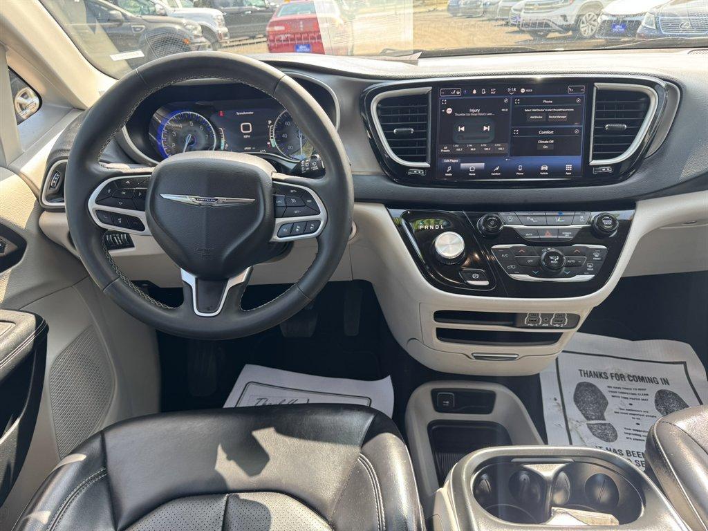 2023 Black /Black Chrysler Pacifica (2C4RC1BG8PR) with an 3.6l V6 Smpi Dohc VVT 3.6 engine, Automatic transmission, located at 745 East Steele Rd., West Columbia, SC, 29170, (803) 755-9148, 33.927212, -81.148483 - Photo#6