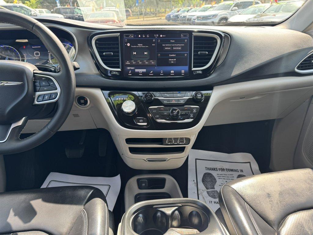 2023 Black /Black Chrysler Pacifica (2C4RC1BG8PR) with an 3.6l V6 Smpi Dohc VVT 3.6 engine, Automatic transmission, located at 745 East Steele Rd., West Columbia, SC, 29170, (803) 755-9148, 33.927212, -81.148483 - Photo#11