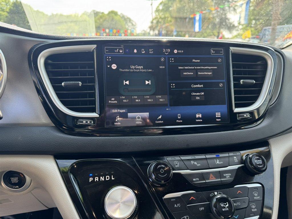 2023 Black /Black Chrysler Pacifica (2C4RC1BG8PR) with an 3.6l V6 Smpi Dohc VVT 3.6 engine, Automatic transmission, located at 745 East Steele Rd., West Columbia, SC, 29170, (803) 755-9148, 33.927212, -81.148483 - Photo#12