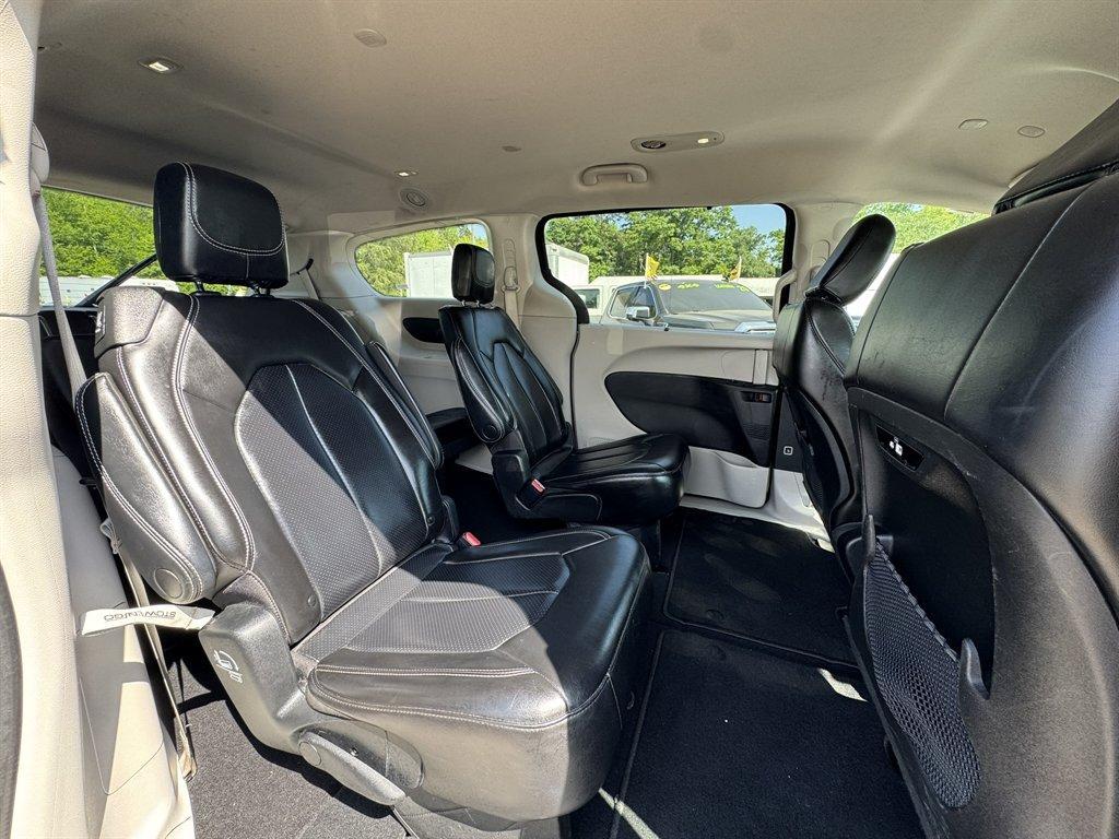 2023 Black /Black Chrysler Pacifica (2C4RC1BG8PR) with an 3.6l V6 Smpi Dohc VVT 3.6 engine, Automatic transmission, located at 745 East Steele Rd., West Columbia, SC, 29170, (803) 755-9148, 33.927212, -81.148483 - Photo#25