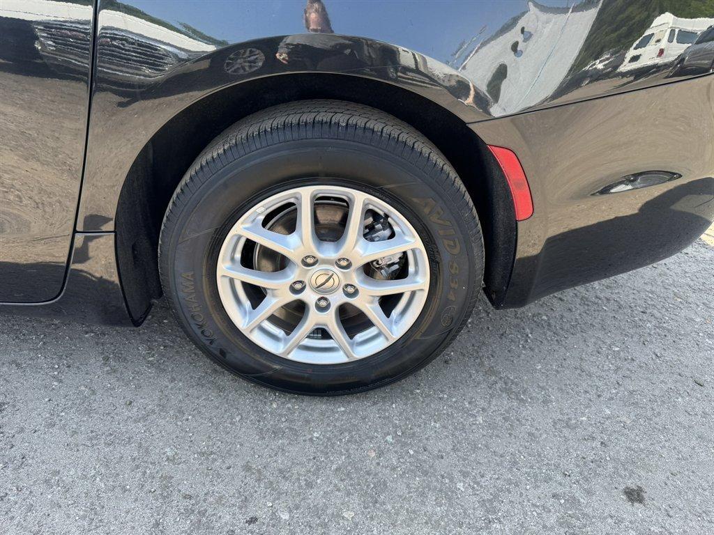 2023 Black /Black Chrysler Pacifica (2C4RC1BG8PR) with an 3.6l V6 Smpi Dohc VVT 3.6 engine, Automatic transmission, located at 745 East Steele Rd., West Columbia, SC, 29170, (803) 755-9148, 33.927212, -81.148483 - Photo#32