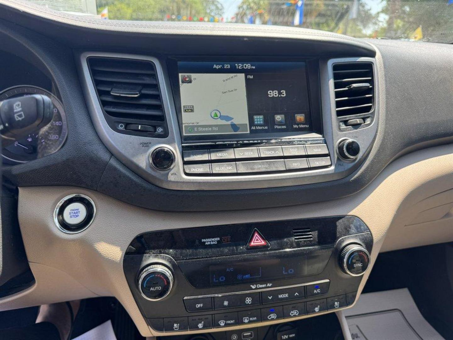 2016 Red /Grey Hyundai Tucson (KM8J33A23GU) with an 1.6l I-4 DI Dohc Cvvt T/C engine, Automatic transmission, located at 745 East Steele Rd., West Columbia, SC, 29170, (803) 755-9148, 33.927212, -81.148483 - Photo#12