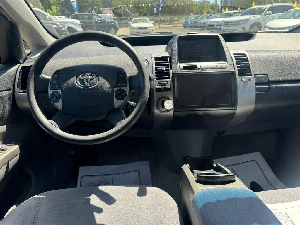 2007 Silver /Grey Toyota Prius (JTDKB20UX73) with an 1.5l I4 EFI Dohc HYB Vvti engine, Automatic transmission, located at 745 East Steele Rd., West Columbia, SC, 29170, (803) 755-9148, 33.927212, -81.148483 - Photo#6