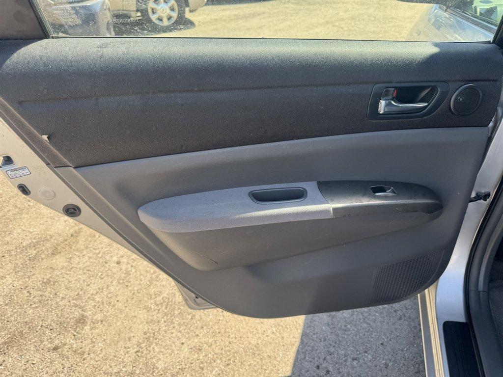 2007 Silver /Grey Toyota Prius (JTDKB20UX73) with an 1.5l I4 EFI Dohc HYB Vvti engine, Automatic transmission, located at 745 East Steele Rd., West Columbia, SC, 29170, (803) 755-9148, 33.927212, -81.148483 - Photo#16