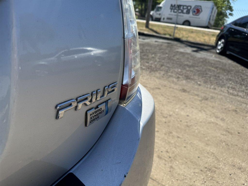 2007 Silver /Grey Toyota Prius (JTDKB20UX73) with an 1.5l I4 EFI Dohc HYB Vvti engine, Automatic transmission, located at 745 East Steele Rd., West Columbia, SC, 29170, (803) 755-9148, 33.927212, -81.148483 - Photo#22