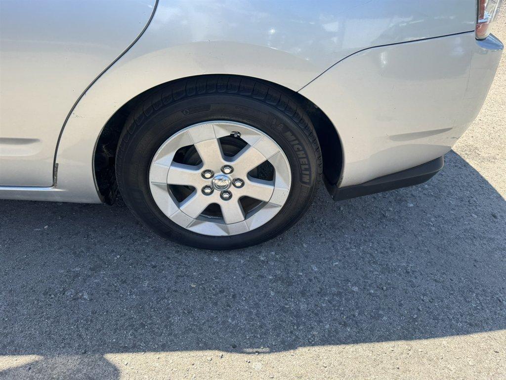 2007 Silver /Grey Toyota Prius (JTDKB20UX73) with an 1.5l I4 EFI Dohc HYB Vvti engine, Automatic transmission, located at 745 East Steele Rd., West Columbia, SC, 29170, (803) 755-9148, 33.927212, -81.148483 - Photo#25