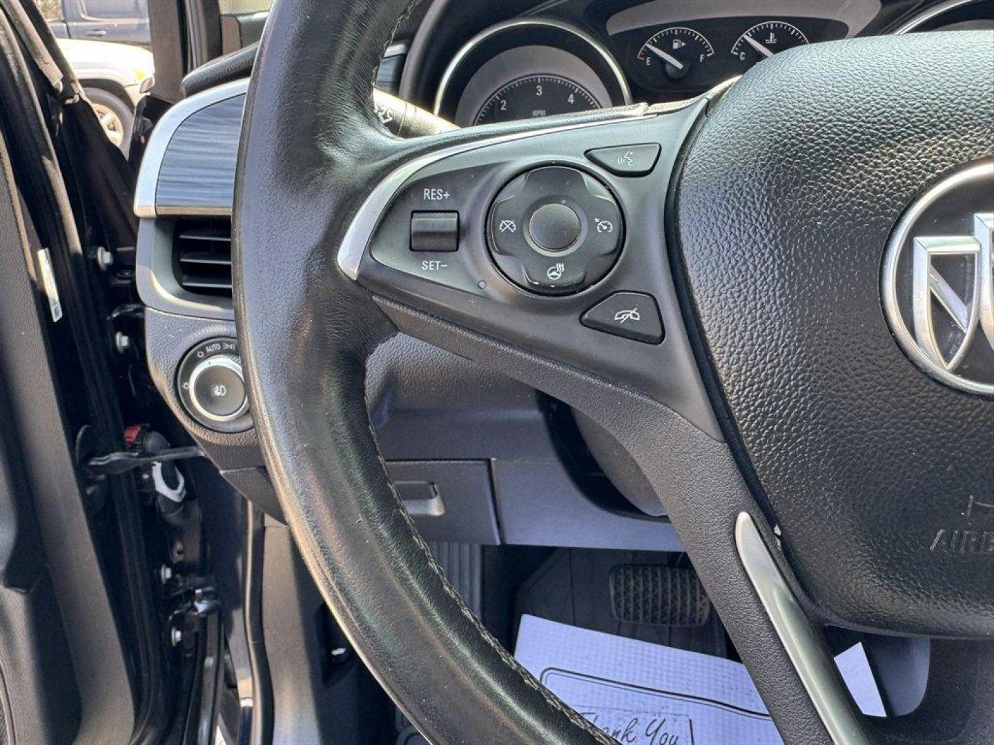2020 Blue /Grey Buick Envision (LRBFXCSA3LD) with an 2.5l I-4 DI Dohc VVT Flex engine, Automatic transmission, located at 745 East Steele Rd., West Columbia, SC, 29170, (803) 755-9148, 33.927212, -81.148483 - Photo#8