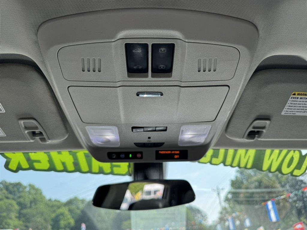 2020 Blue /Grey Buick Envision (LRBFXCSA3LD) with an 2.5l I-4 DI Dohc VVT Flex engine, Automatic transmission, located at 745 East Steele Rd., West Columbia, SC, 29170, (803) 755-9148, 33.927212, -81.148483 - Photo#16