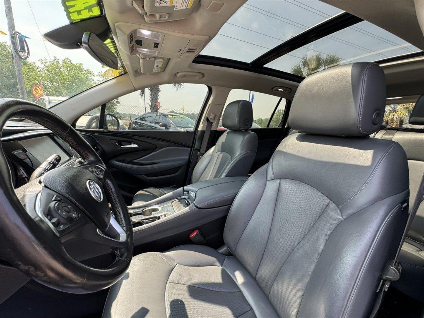 2020 Blue /Grey Buick Envision (LRBFXCSA3LD) with an 2.5l I-4 DI Dohc VVT Flex engine, Automatic transmission, located at 745 East Steele Rd., West Columbia, SC, 29170, (803) 755-9148, 33.927212, -81.148483 - Photo#21