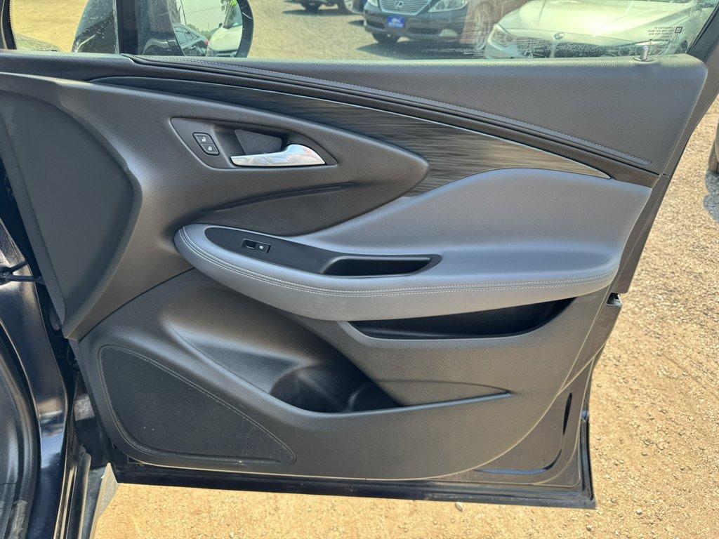 2020 Blue /Grey Buick Envision (LRBFXCSA3LD) with an 2.5l I-4 DI Dohc VVT Flex engine, Automatic transmission, located at 745 East Steele Rd., West Columbia, SC, 29170, (803) 755-9148, 33.927212, -81.148483 - Photo#28
