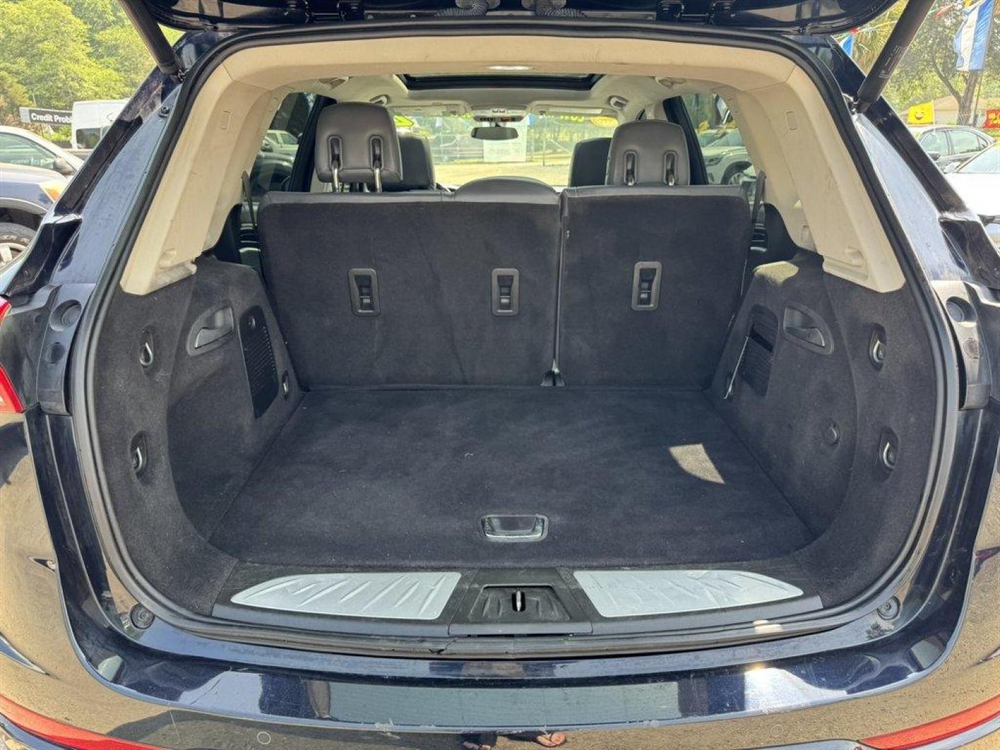 2020 Blue /Grey Buick Envision (LRBFXCSA3LD) with an 2.5l I-4 DI Dohc VVT Flex engine, Automatic transmission, located at 745 East Steele Rd., West Columbia, SC, 29170, (803) 755-9148, 33.927212, -81.148483 - Photo#30