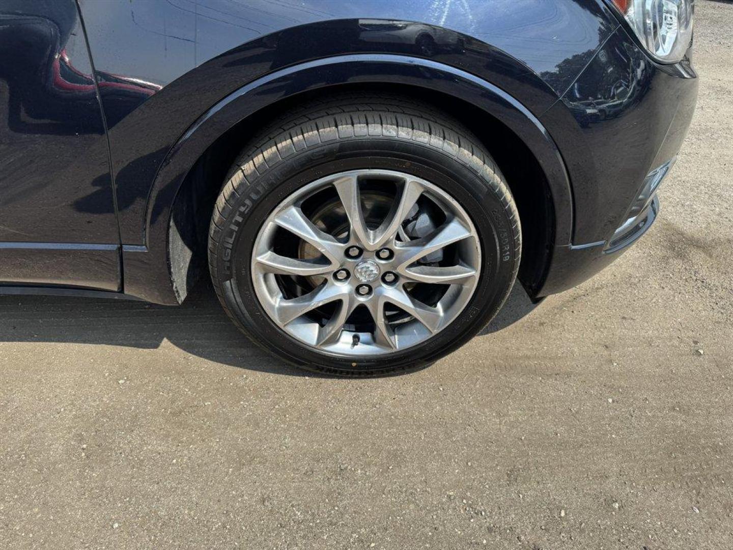 2020 Blue /Grey Buick Envision (LRBFXCSA3LD) with an 2.5l I-4 DI Dohc VVT Flex engine, Automatic transmission, located at 745 East Steele Rd., West Columbia, SC, 29170, (803) 755-9148, 33.927212, -81.148483 - Photo#32