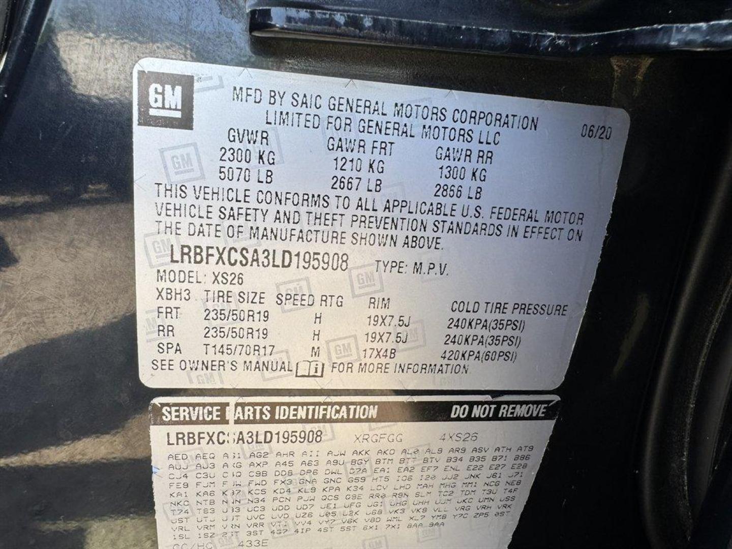 2020 Blue /Grey Buick Envision (LRBFXCSA3LD) with an 2.5l I-4 DI Dohc VVT Flex engine, Automatic transmission, located at 745 East Steele Rd., West Columbia, SC, 29170, (803) 755-9148, 33.927212, -81.148483 - Photo#36