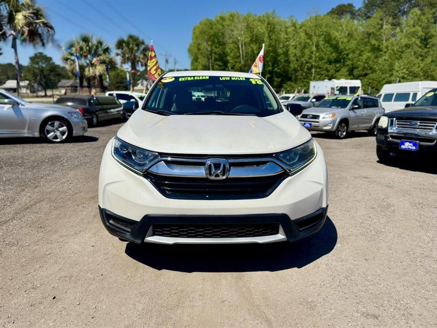 2018 White /Taupe Honda CR-V (2HKRW5H31JH) with an 2.4l I-4 DI Dohc 2.4l engine, Automatic transmission, located at 745 East Steele Rd., West Columbia, SC, 29170, (803) 755-9148, 33.927212, -81.148483 - Photo#1