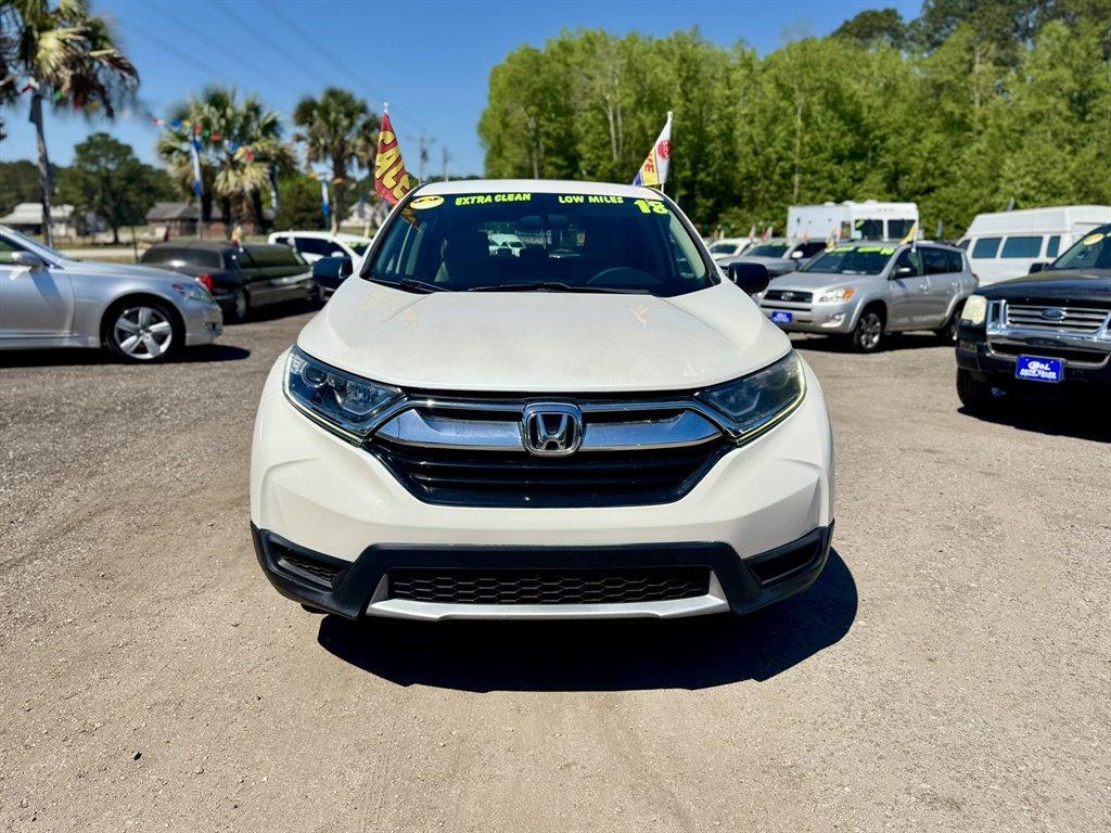 2018 White /Taupe Honda CR-V (2HKRW5H31JH) with an 2.4l I-4 DI Dohc 2.4l engine, Automatic transmission, located at 745 East Steele Rd., West Columbia, SC, 29170, (803) 755-9148, 33.927212, -81.148483 - Photo#1