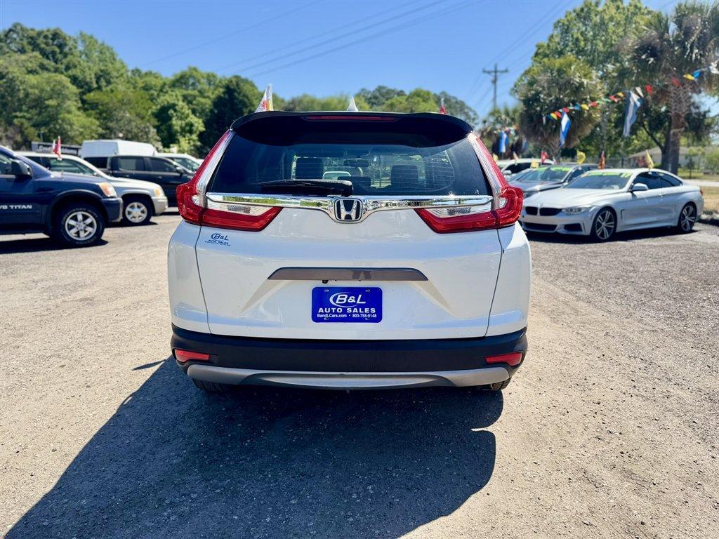 2018 White /Taupe Honda CR-V (2HKRW5H31JH) with an 2.4l I-4 DI Dohc 2.4l engine, Automatic transmission, located at 745 East Steele Rd., West Columbia, SC, 29170, (803) 755-9148, 33.927212, -81.148483 - Photo#4