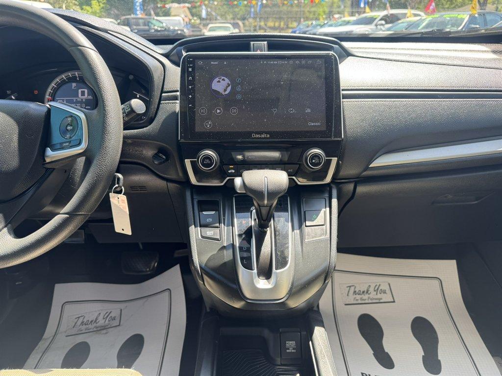 2018 White /Taupe Honda CR-V (2HKRW5H31JH) with an 2.4l I-4 DI Dohc 2.4l engine, Automatic transmission, located at 745 East Steele Rd., West Columbia, SC, 29170, (803) 755-9148, 33.927212, -81.148483 - Photo#11