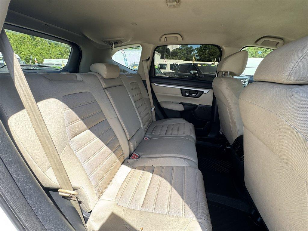 2018 White /Taupe Honda CR-V (2HKRW5H31JH) with an 2.4l I-4 DI Dohc 2.4l engine, Automatic transmission, located at 745 East Steele Rd., West Columbia, SC, 29170, (803) 755-9148, 33.927212, -81.148483 - Photo#22