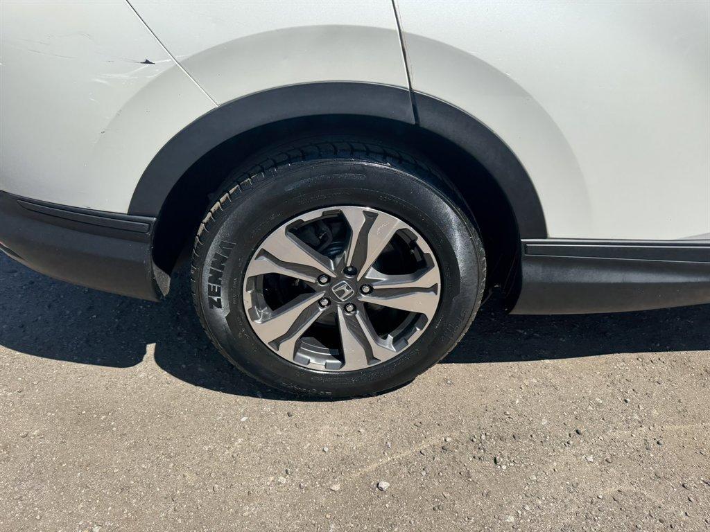 2018 White /Taupe Honda CR-V (2HKRW5H31JH) with an 2.4l I-4 DI Dohc 2.4l engine, Automatic transmission, located at 745 East Steele Rd., West Columbia, SC, 29170, (803) 755-9148, 33.927212, -81.148483 - Photo#27