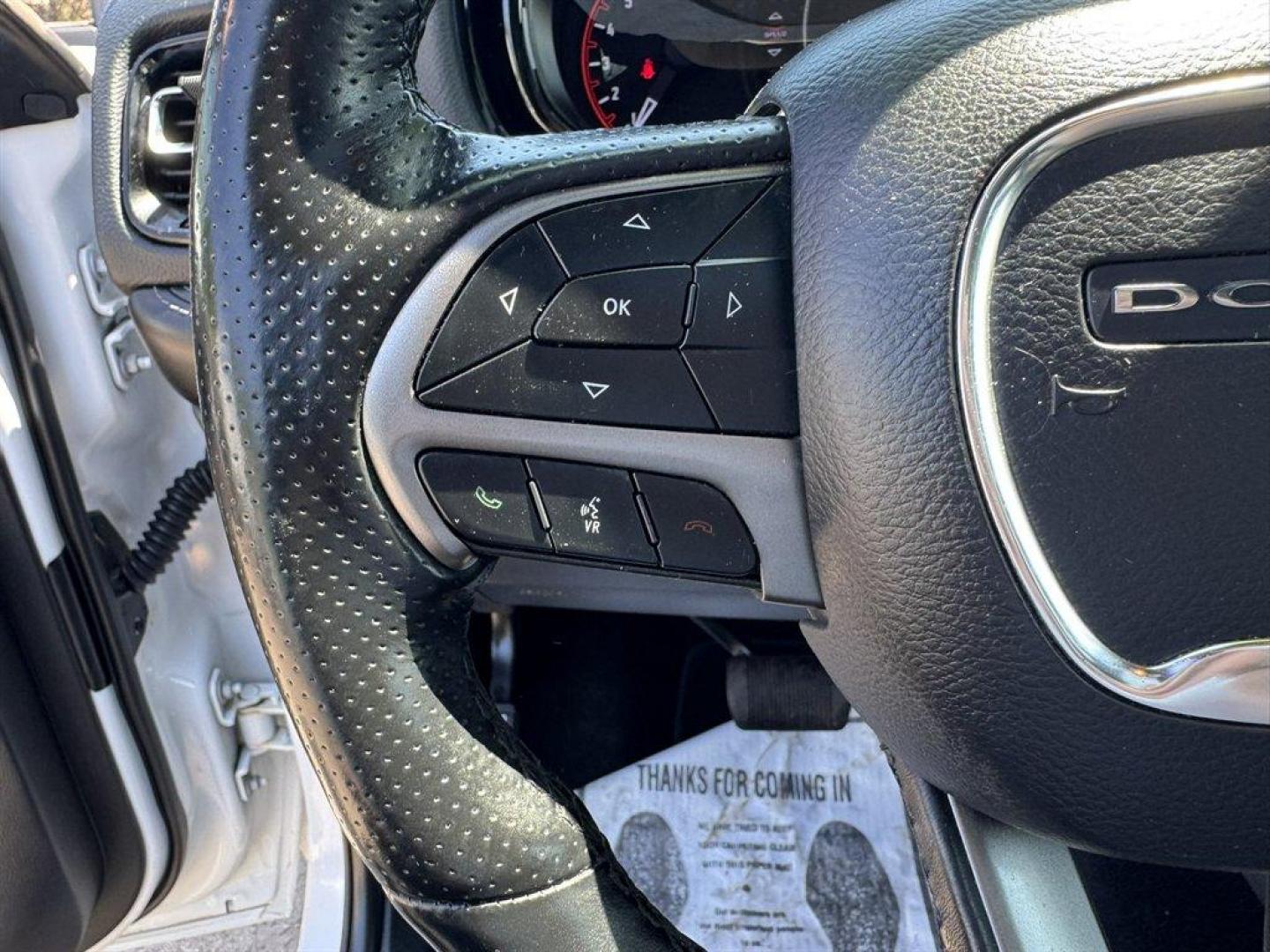 2023 White /Black Dodge Durango (1C4RDHAG9PC) with an 3.6l V6 Smpi Dohc VVT 3.6 engine, Automatic transmission, located at 745 East Steele Rd., West Columbia, SC, 29170, (803) 755-9148, 33.927212, -81.148483 - Photo#8