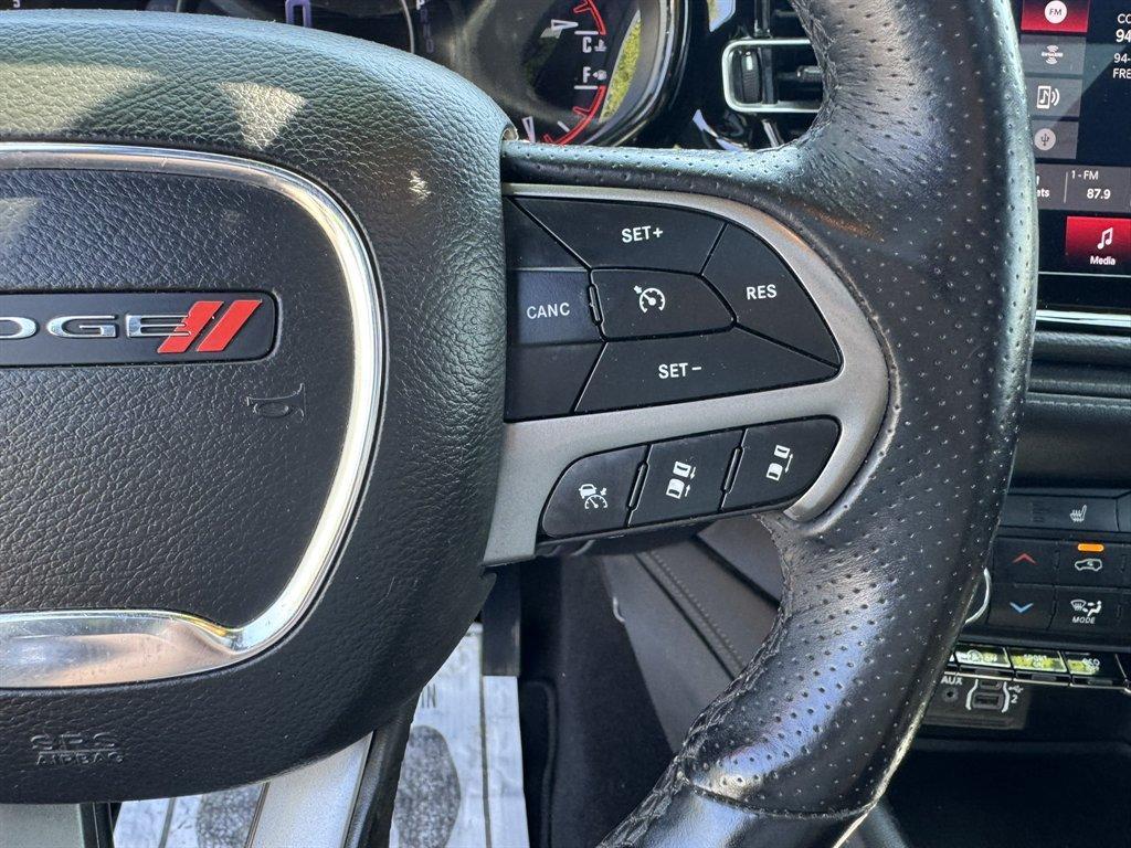 2023 White /Black Dodge Durango (1C4RDHAG9PC) with an 3.6l V6 Smpi Dohc VVT 3.6 engine, Automatic transmission, located at 745 East Steele Rd., West Columbia, SC, 29170, (803) 755-9148, 33.927212, -81.148483 - Photo#9