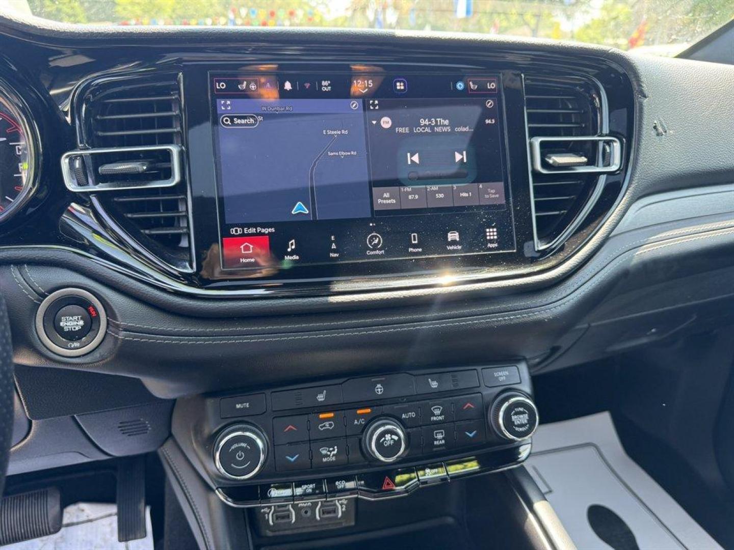 2023 White /Black Dodge Durango (1C4RDHAG9PC) with an 3.6l V6 Smpi Dohc VVT 3.6 engine, Automatic transmission, located at 745 East Steele Rd., West Columbia, SC, 29170, (803) 755-9148, 33.927212, -81.148483 - Photo#13