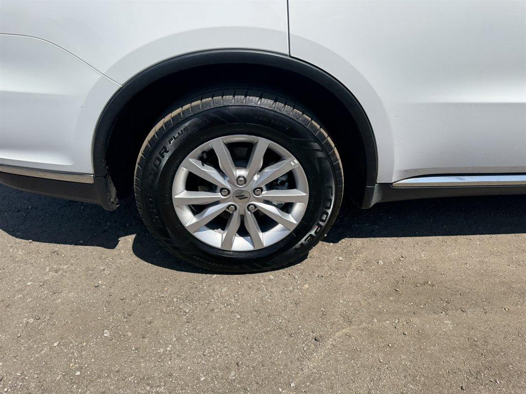 2023 White /Black Dodge Durango (1C4RDHAG9PC) with an 3.6l V6 Smpi Dohc VVT 3.6 engine, Automatic transmission, located at 745 East Steele Rd., West Columbia, SC, 29170, (803) 755-9148, 33.927212, -81.148483 - Photo#32