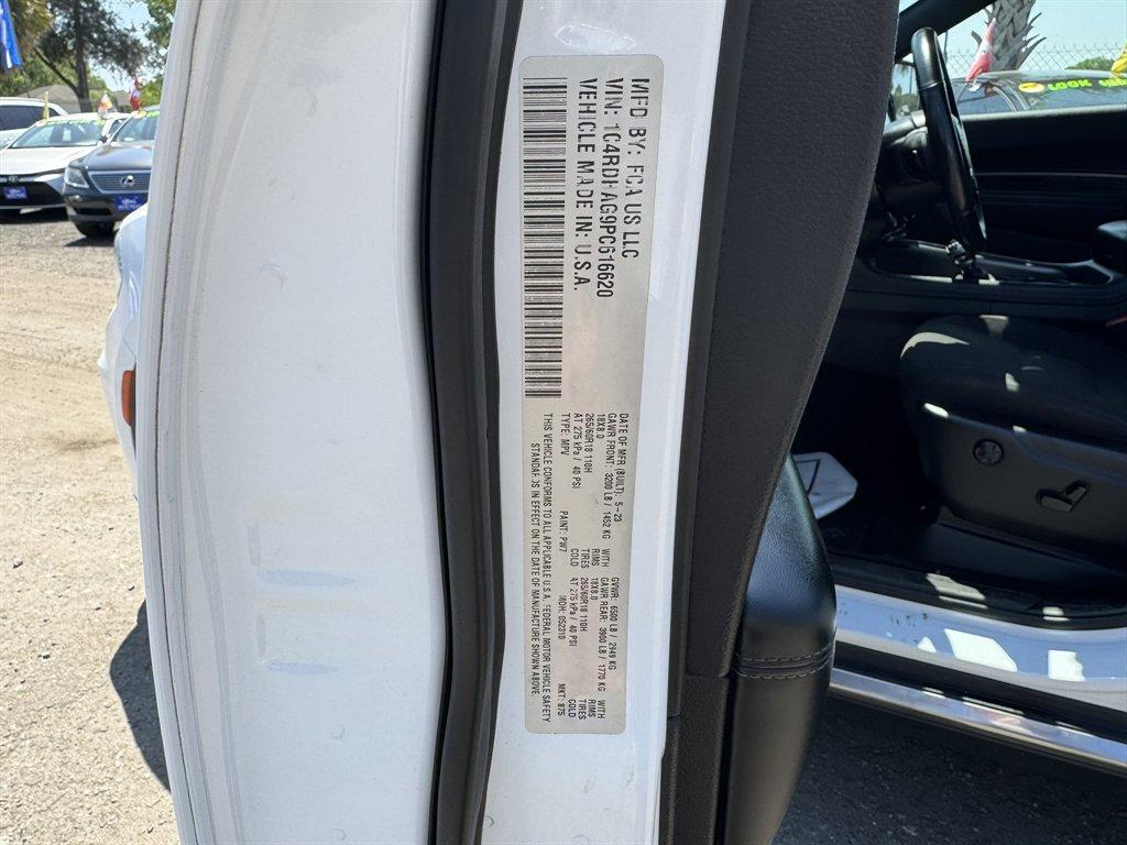 2023 White /Black Dodge Durango (1C4RDHAG9PC) with an 3.6l V6 Smpi Dohc VVT 3.6 engine, Automatic transmission, located at 745 East Steele Rd., West Columbia, SC, 29170, (803) 755-9148, 33.927212, -81.148483 - Photo#35