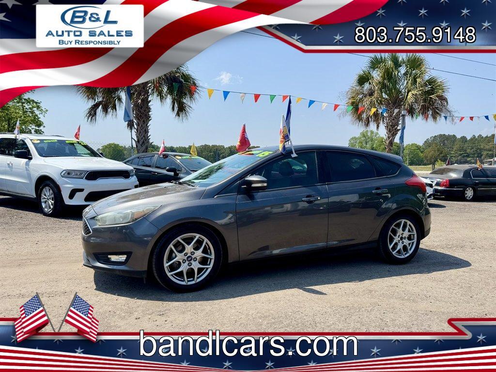 2015 Grey /Black Ford Focus (1FADP3K27FL) with an 2.0l I-4 DI TI-VCT 2.0l engine, Automatic transmission, located at 745 East Steele Rd., West Columbia, SC, 29170, (803) 755-9148, 33.927212, -81.148483 - Photo#0
