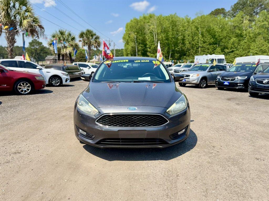 2015 Grey /Black Ford Focus (1FADP3K27FL) with an 2.0l I-4 DI TI-VCT 2.0l engine, Automatic transmission, located at 745 East Steele Rd., West Columbia, SC, 29170, (803) 755-9148, 33.927212, -81.148483 - Photo#1