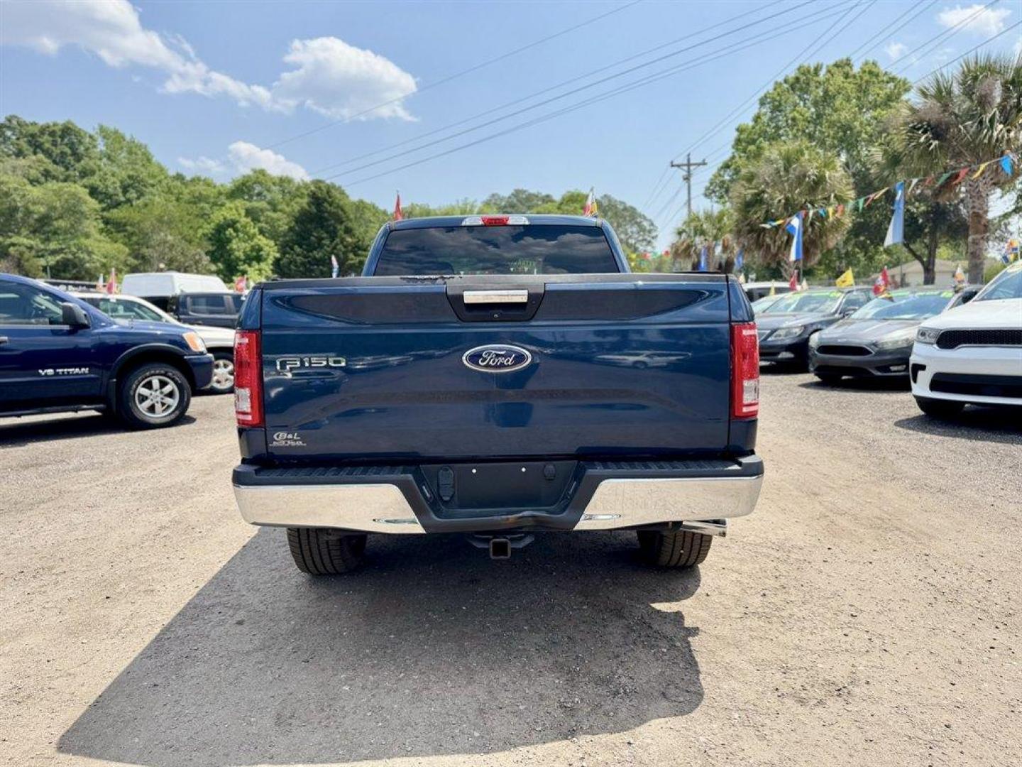 2017 Blue /Grey Ford F150 (1FTEX1CG2HF) with an 3.5l V6 DI T/C Ecoboost 3 engine, Automatic transmission, located at 745 East Steele Rd., West Columbia, SC, 29170, (803) 755-9148, 33.927212, -81.148483 - Photo#4