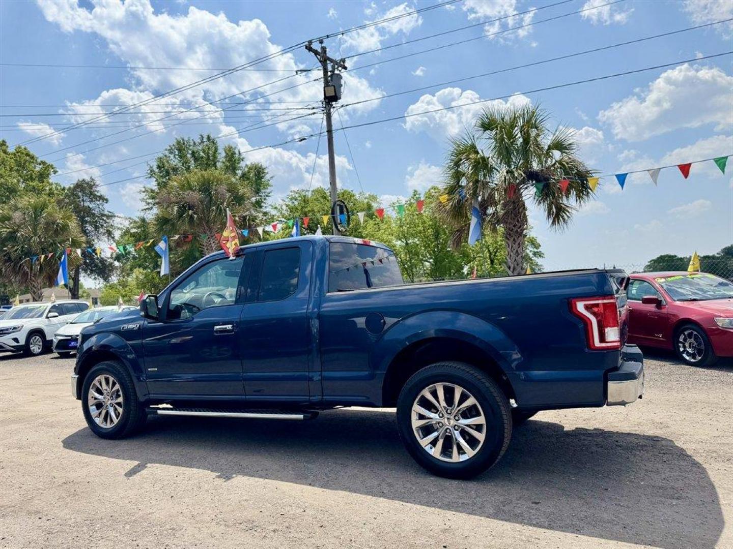 2017 Blue /Grey Ford F150 (1FTEX1CG2HF) with an 3.5l V6 DI T/C Ecoboost 3 engine, Automatic transmission, located at 745 East Steele Rd., West Columbia, SC, 29170, (803) 755-9148, 33.927212, -81.148483 - Photo#5