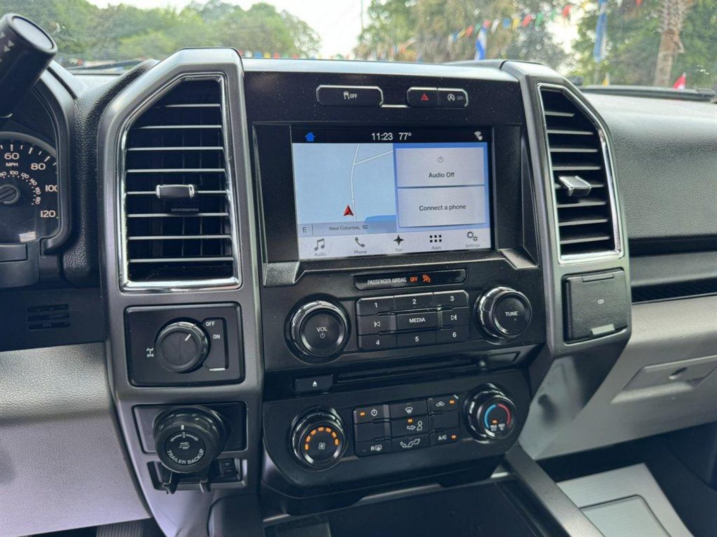2017 Blue /Grey Ford F150 (1FTEX1CG2HF) with an 3.5l V6 DI T/C Ecoboost 3 engine, Automatic transmission, located at 745 East Steele Rd., West Columbia, SC, 29170, (803) 755-9148, 33.927212, -81.148483 - Photo#12