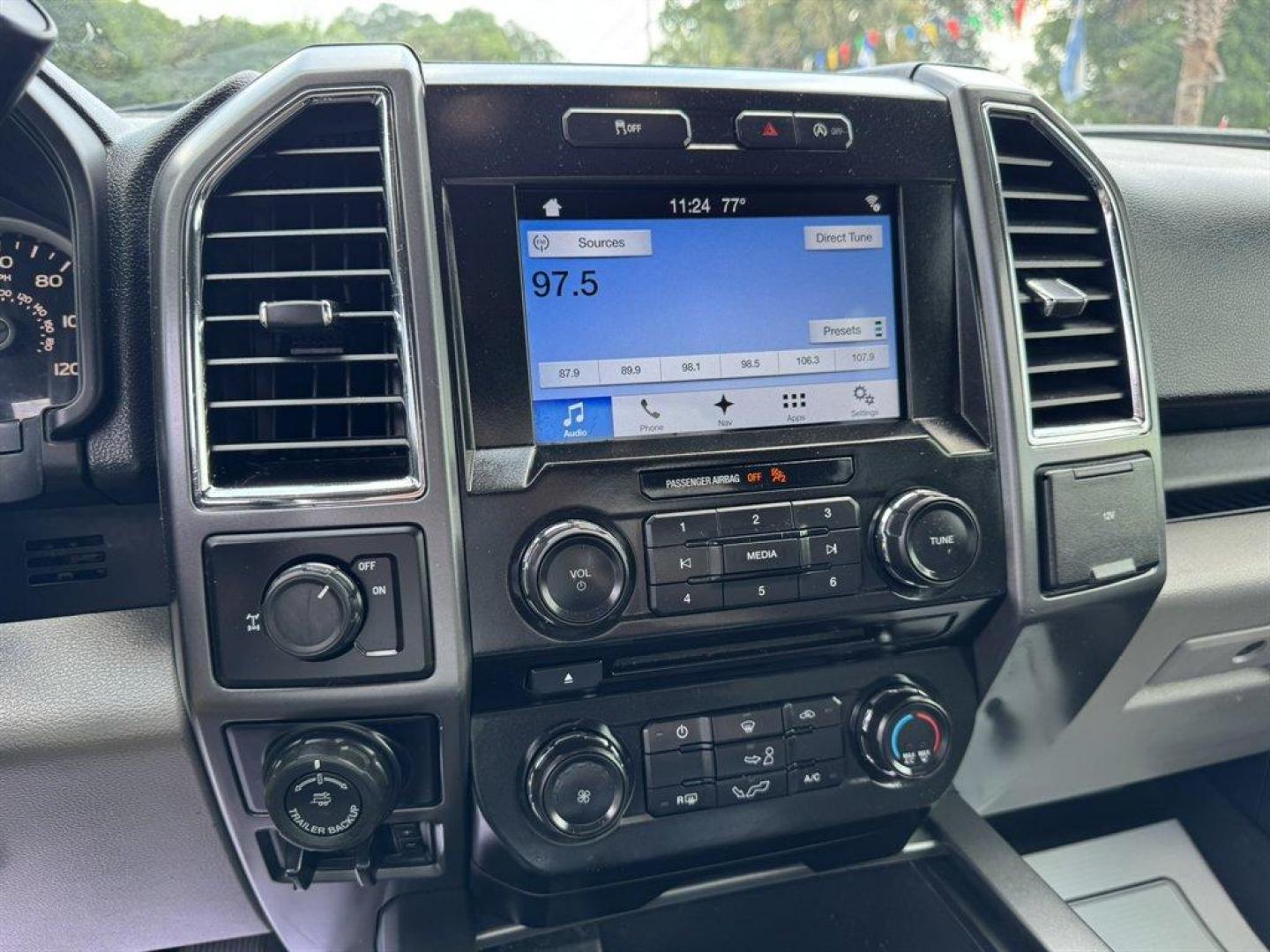 2017 Blue /Grey Ford F150 (1FTEX1CG2HF) with an 3.5l V6 DI T/C Ecoboost 3 engine, Automatic transmission, located at 745 East Steele Rd., West Columbia, SC, 29170, (803) 755-9148, 33.927212, -81.148483 - Photo#13