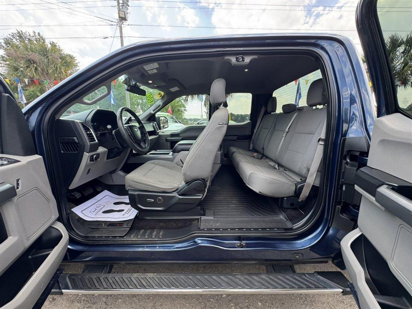 2017 Blue /Grey Ford F150 (1FTEX1CG2HF) with an 3.5l V6 DI T/C Ecoboost 3 engine, Automatic transmission, located at 745 East Steele Rd., West Columbia, SC, 29170, (803) 755-9148, 33.927212, -81.148483 - Photo#23