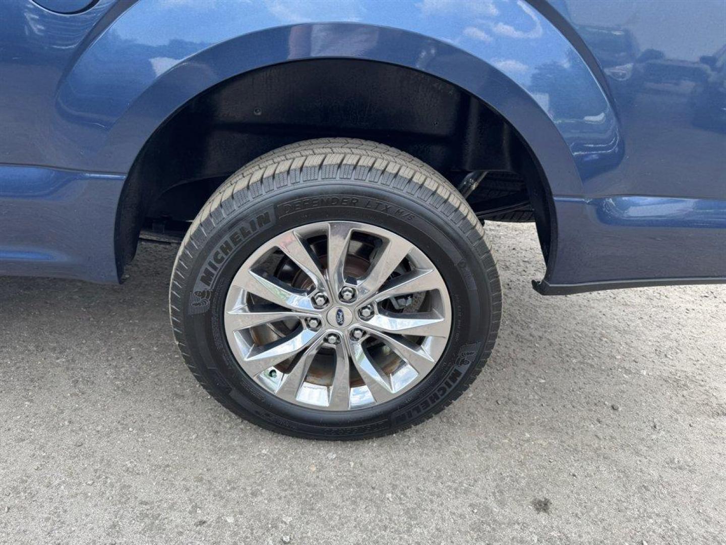 2017 Blue /Grey Ford F150 (1FTEX1CG2HF) with an 3.5l V6 DI T/C Ecoboost 3 engine, Automatic transmission, located at 745 East Steele Rd., West Columbia, SC, 29170, (803) 755-9148, 33.927212, -81.148483 - Photo#33