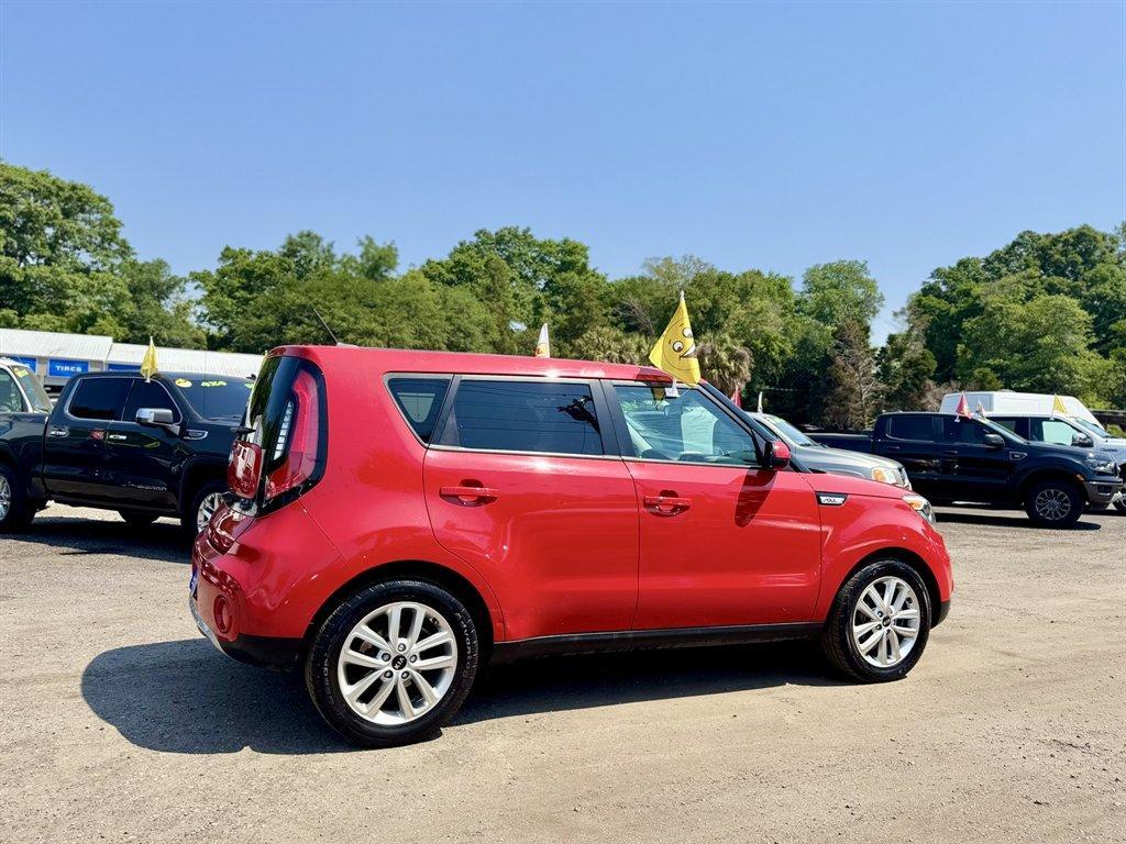 2017 Red /Black Kia Soul (KNDJP3A51H7) with an 2.0l I-4 DI Dohc 2.0l engine, Automatic transmission, located at 745 East Steele Rd., West Columbia, SC, 29170, (803) 755-9148, 33.927212, -81.148483 - Photo#3