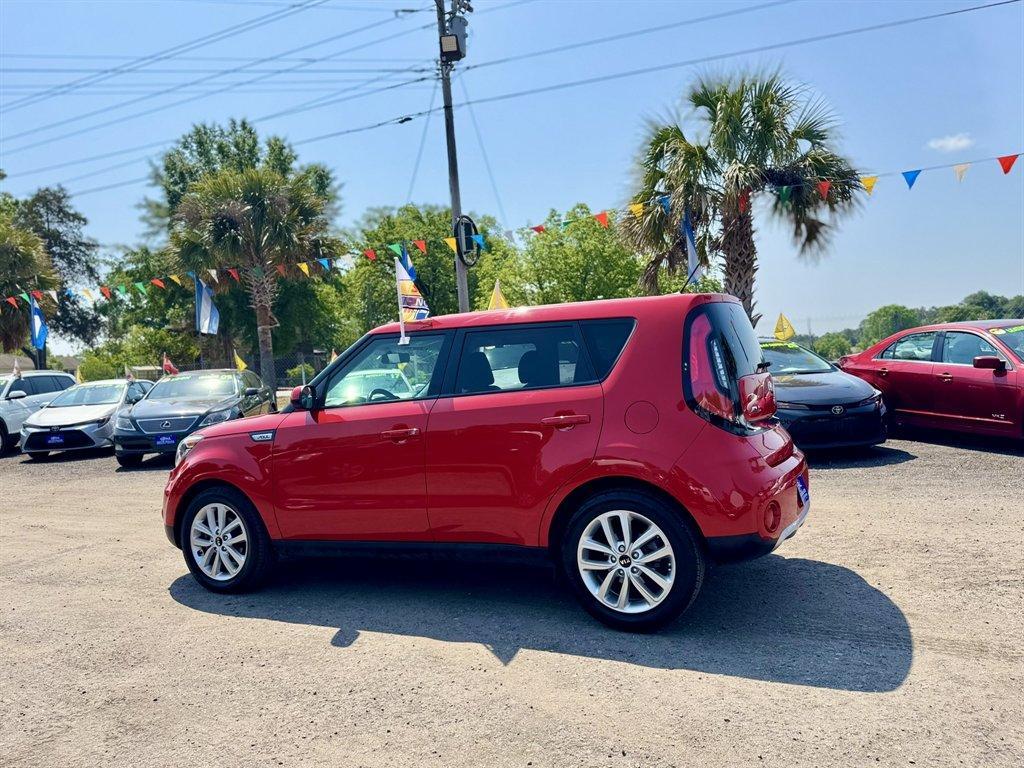 2017 Red /Black Kia Soul (KNDJP3A51H7) with an 2.0l I-4 DI Dohc 2.0l engine, Automatic transmission, located at 745 East Steele Rd., West Columbia, SC, 29170, (803) 755-9148, 33.927212, -81.148483 - Photo#5