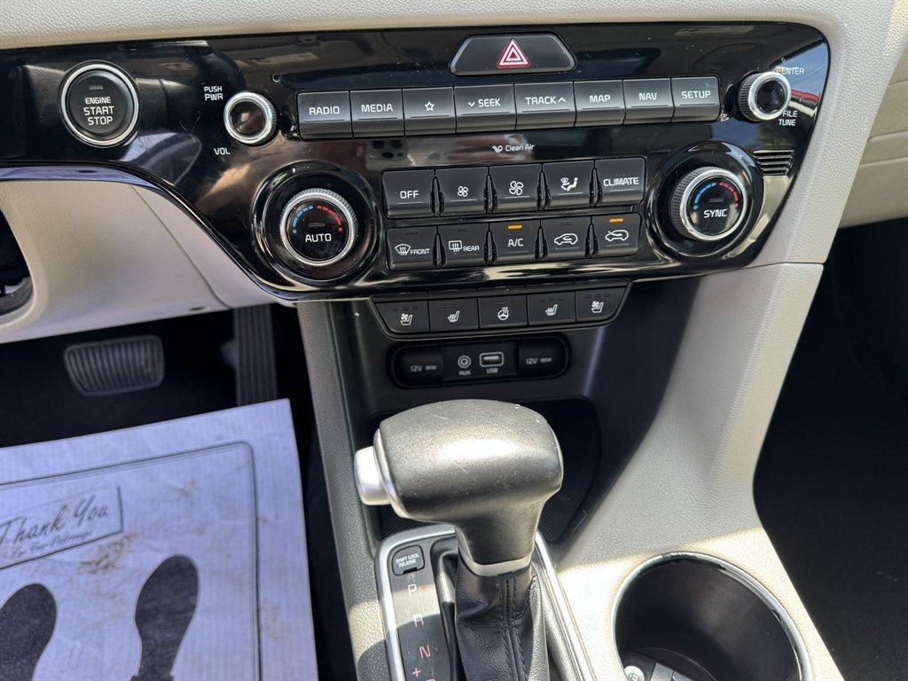 2019 Red /Grey Kia Sportage (KNDPNCAC7K7) with an 2.4l I-4 DI Dohc 2.4l engine, Automatic transmission, located at 745 East Steele Rd., West Columbia, SC, 29170, (803) 755-9148, 33.927212, -81.148483 - Photo#14