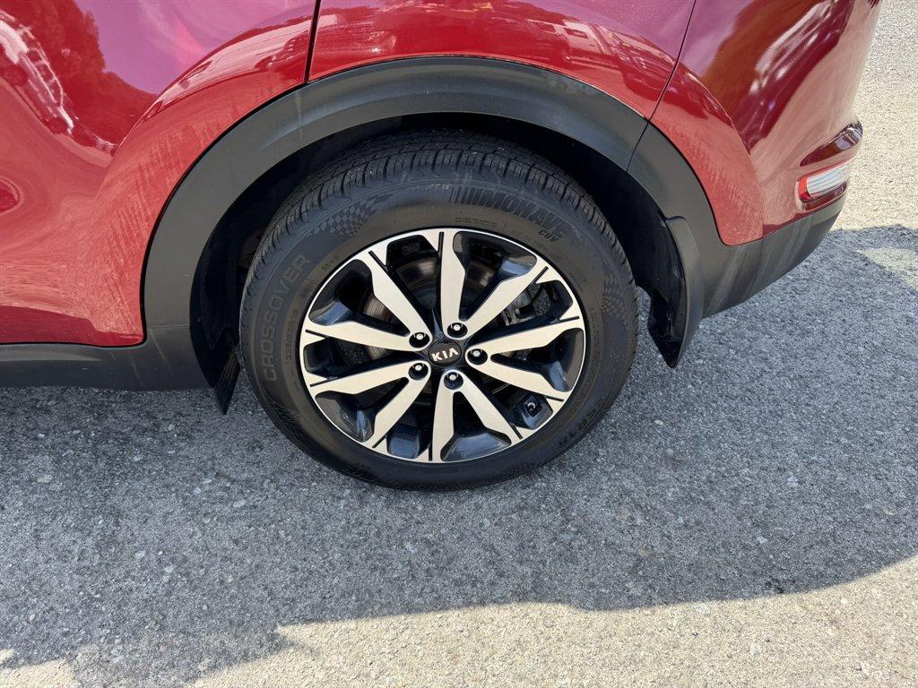 2019 Red /Grey Kia Sportage (KNDPNCAC7K7) with an 2.4l I-4 DI Dohc 2.4l engine, Automatic transmission, located at 745 East Steele Rd., West Columbia, SC, 29170, (803) 755-9148, 33.927212, -81.148483 - Photo#34