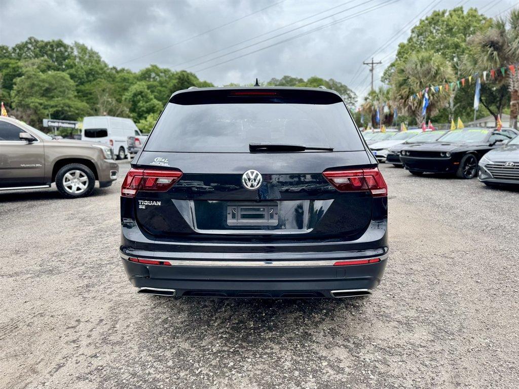 2021 Black /Grey Volkswagen Tiguan (3VV3B7AX3MM) with an 2.0l I-4 DI Dohc T/C 2.0l engine, Automatic transmission, located at 745 East Steele Rd., West Columbia, SC, 29170, (803) 755-9148, 33.927212, -81.148483 - Photo#4