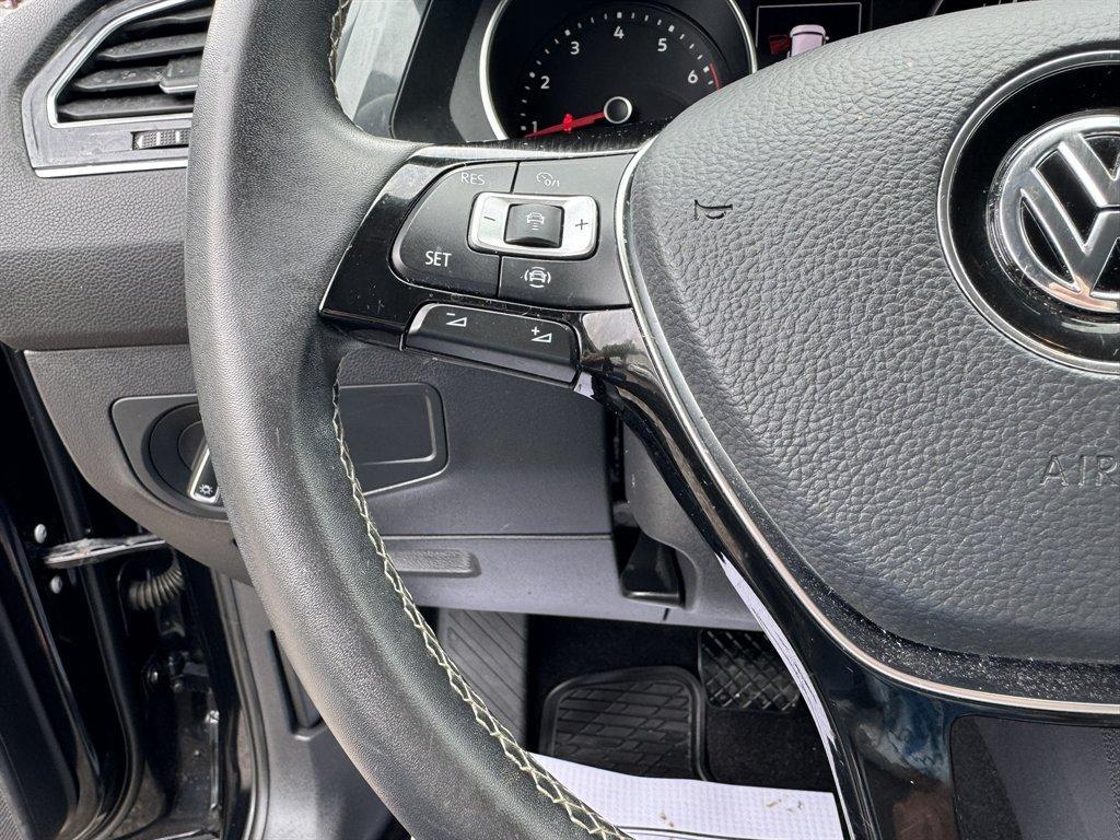 2021 Black /Grey Volkswagen Tiguan (3VV3B7AX3MM) with an 2.0l I-4 DI Dohc T/C 2.0l engine, Automatic transmission, located at 745 East Steele Rd., West Columbia, SC, 29170, (803) 755-9148, 33.927212, -81.148483 - Photo#8