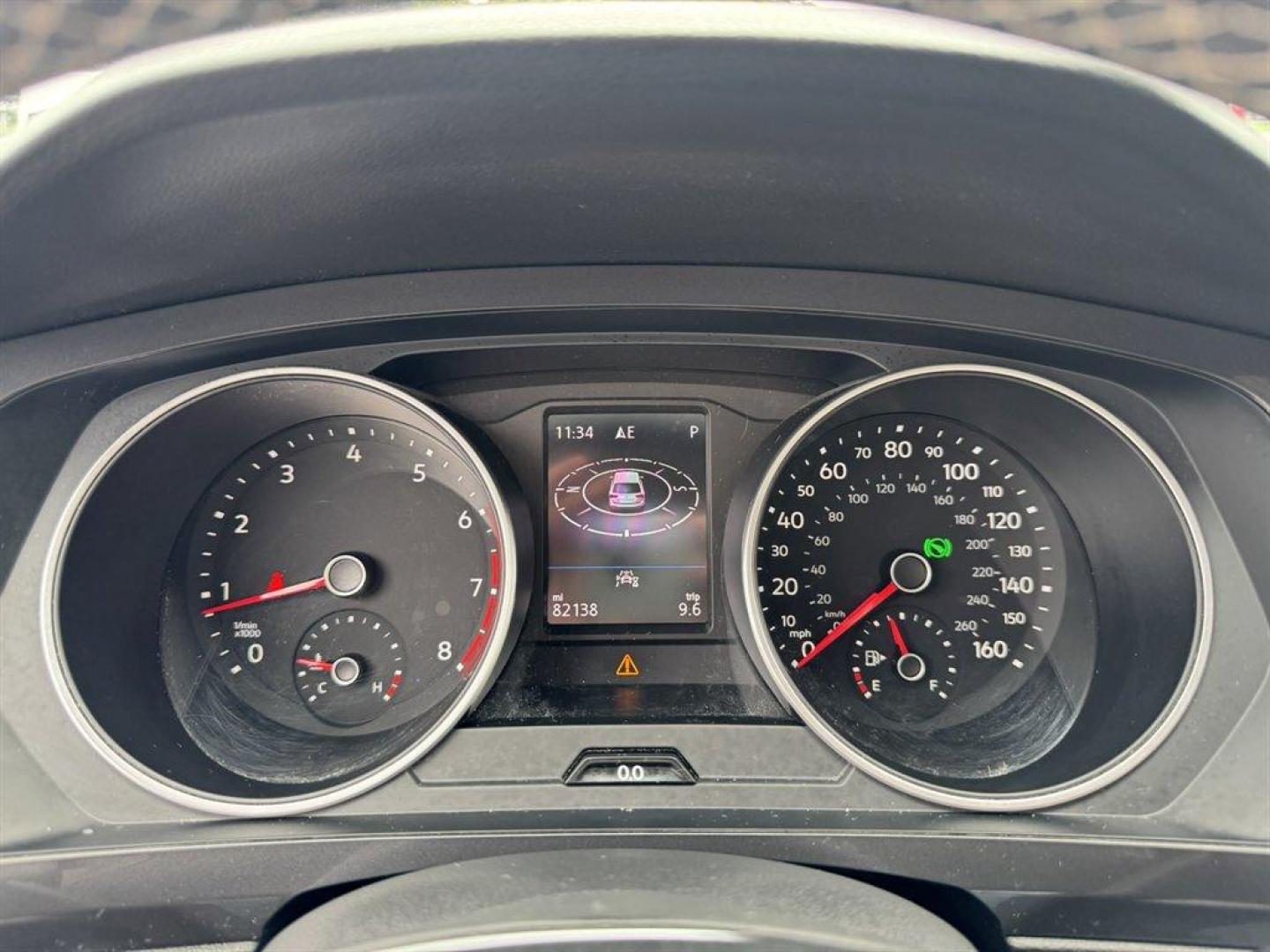 2021 Black /Grey Volkswagen Tiguan (3VV3B7AX3MM) with an 2.0l I-4 DI Dohc T/C 2.0l engine, Automatic transmission, located at 745 East Steele Rd., West Columbia, SC, 29170, (803) 755-9148, 33.927212, -81.148483 - Photo#10