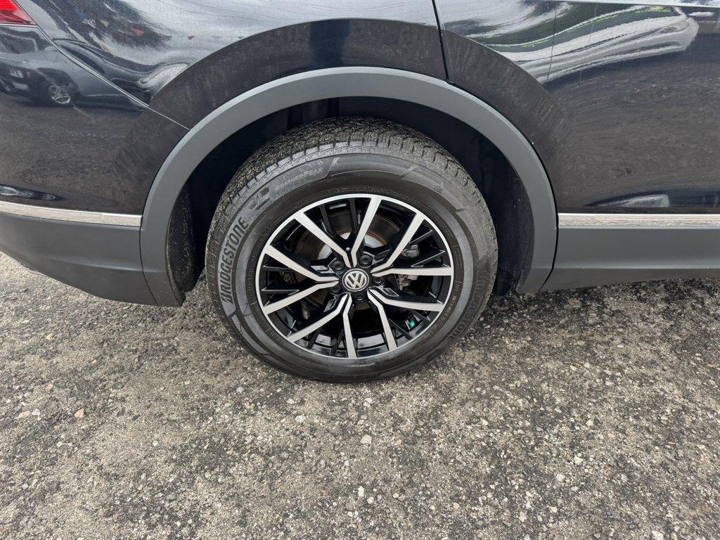 2021 Black /Grey Volkswagen Tiguan (3VV3B7AX3MM) with an 2.0l I-4 DI Dohc T/C 2.0l engine, Automatic transmission, located at 745 East Steele Rd., West Columbia, SC, 29170, (803) 755-9148, 33.927212, -81.148483 - Photo#30