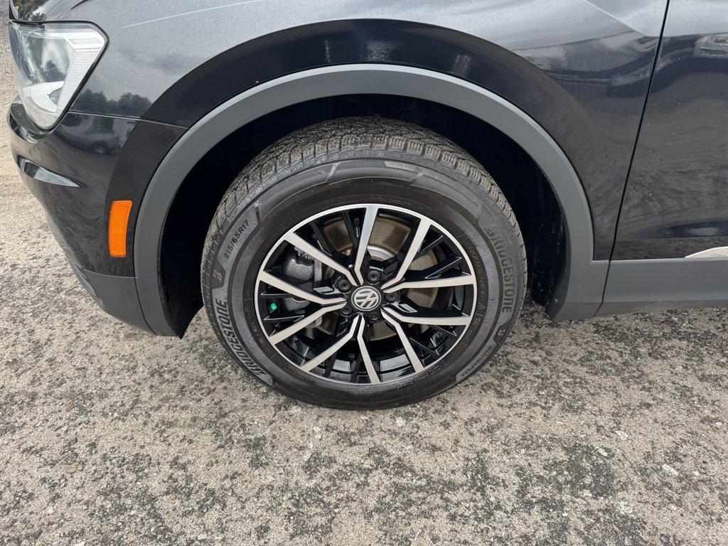 2021 Black /Grey Volkswagen Tiguan (3VV3B7AX3MM) with an 2.0l I-4 DI Dohc T/C 2.0l engine, Automatic transmission, located at 745 East Steele Rd., West Columbia, SC, 29170, (803) 755-9148, 33.927212, -81.148483 - Photo#32
