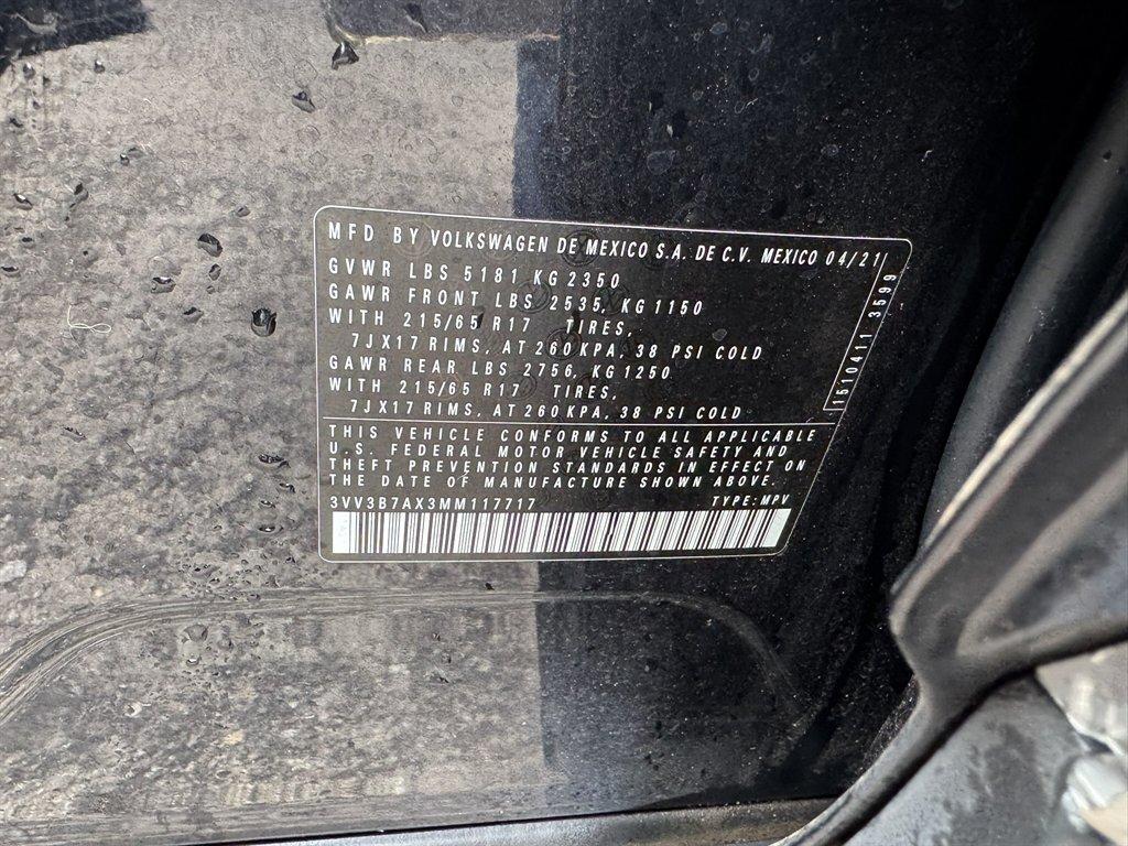 2021 Black /Grey Volkswagen Tiguan (3VV3B7AX3MM) with an 2.0l I-4 DI Dohc T/C 2.0l engine, Automatic transmission, located at 745 East Steele Rd., West Columbia, SC, 29170, (803) 755-9148, 33.927212, -81.148483 - Photo#33