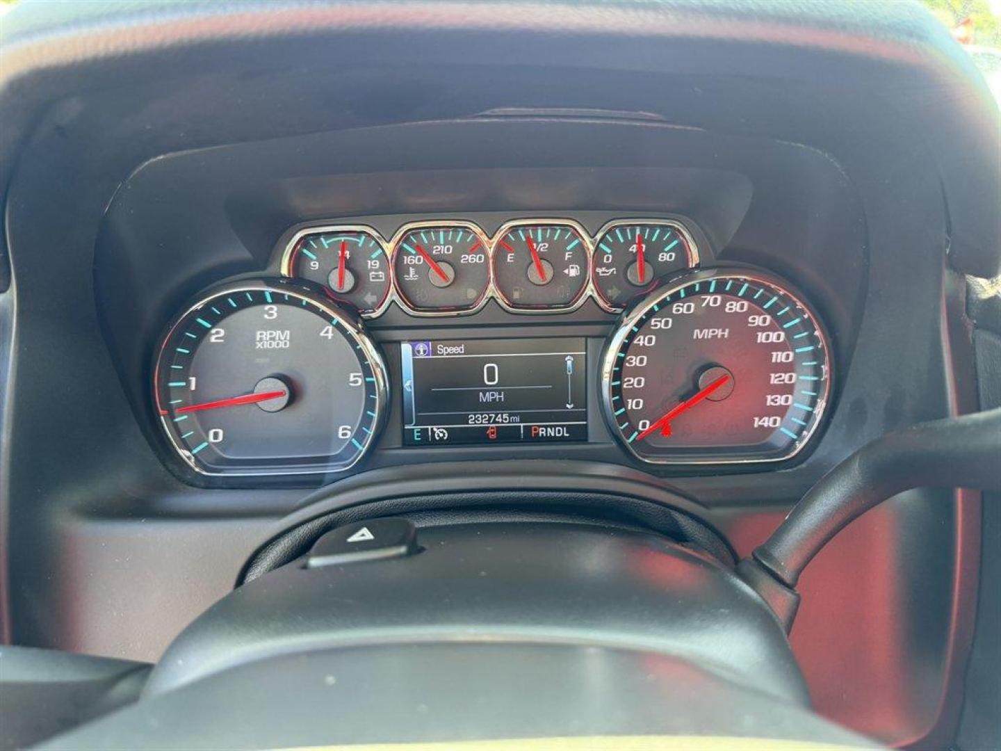 2020 Grey /Black GMC Yukon XL (1GKS2GKC8LR) with an 5.3l V8 DI VVT Flex 5.3l engine, Automatic transmission, located at 745 East Steele Rd., West Columbia, SC, 29170, (803) 755-9148, 33.927212, -81.148483 - Photo#10
