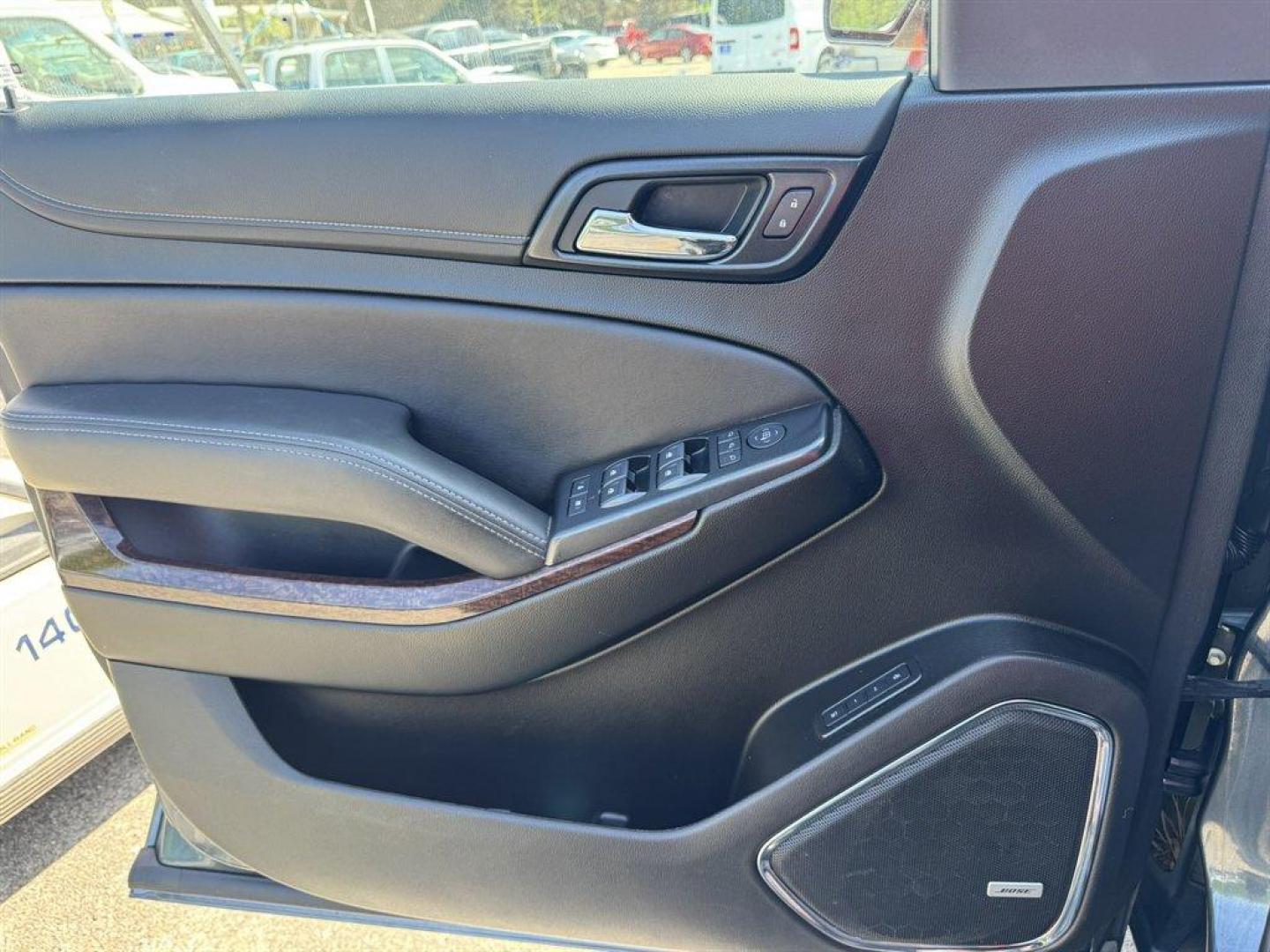 2020 Grey /Black GMC Yukon XL (1GKS2GKC8LR) with an 5.3l V8 DI VVT Flex 5.3l engine, Automatic transmission, located at 745 East Steele Rd., West Columbia, SC, 29170, (803) 755-9148, 33.927212, -81.148483 - Photo#18